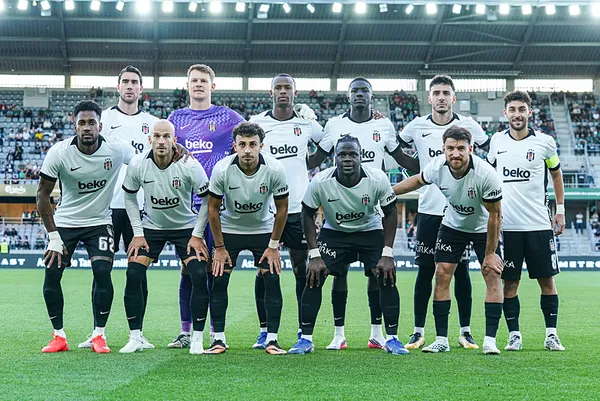 canli-uefa-avrupa-liginde-kauno-zalgiris-besiktas-rovans-maci-1787852745438.jpeg