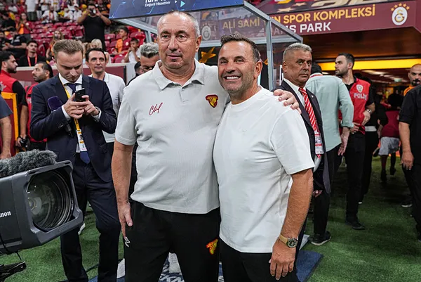 canli-super-ligde-galatasaray-goztepe-maci-bir-gol-daha-geldi-1788030693308.jpeg