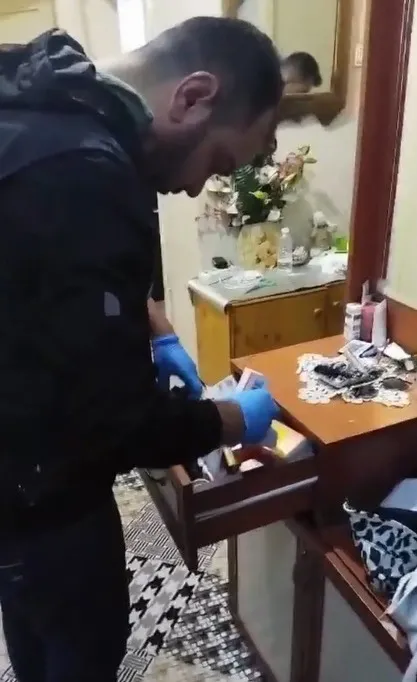 yatirim-vaadiyle-milyonluk-vurgun-yurt-disi-baglantili-siber-dolandiricilik-sebekesi-cokertildi-1782547282385.jpg