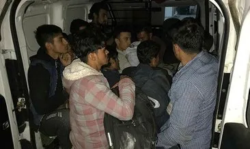 14 kişi kapasiteli araçtan 71 kaçak göçmen çıktı