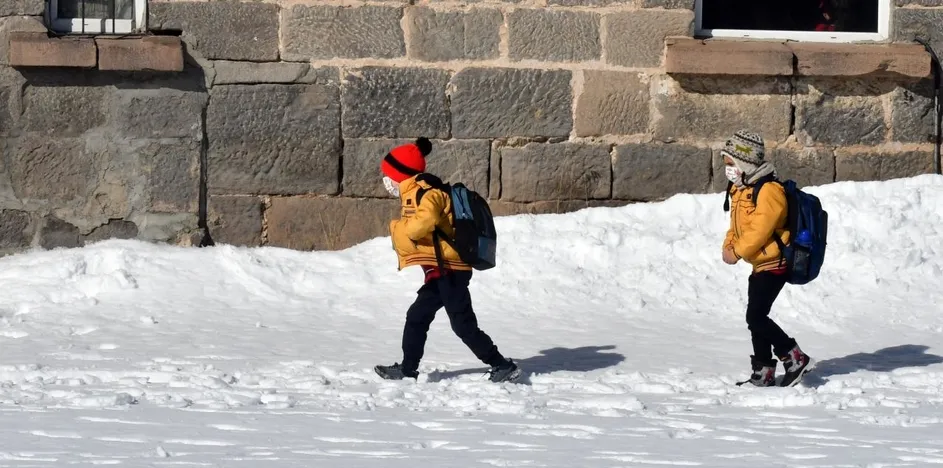 Karabük’te yarın okullar tatil mi? 14 Ocak 2026 Çarşamba için gözler Karabük Valiliği’nde!