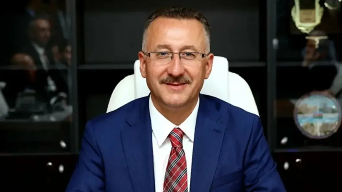 Adapazarı Belediye Başkanı Işıksu partisinden istifa etti Adapazarı Belediye Başkanı Işıksu partisinden istifa etti