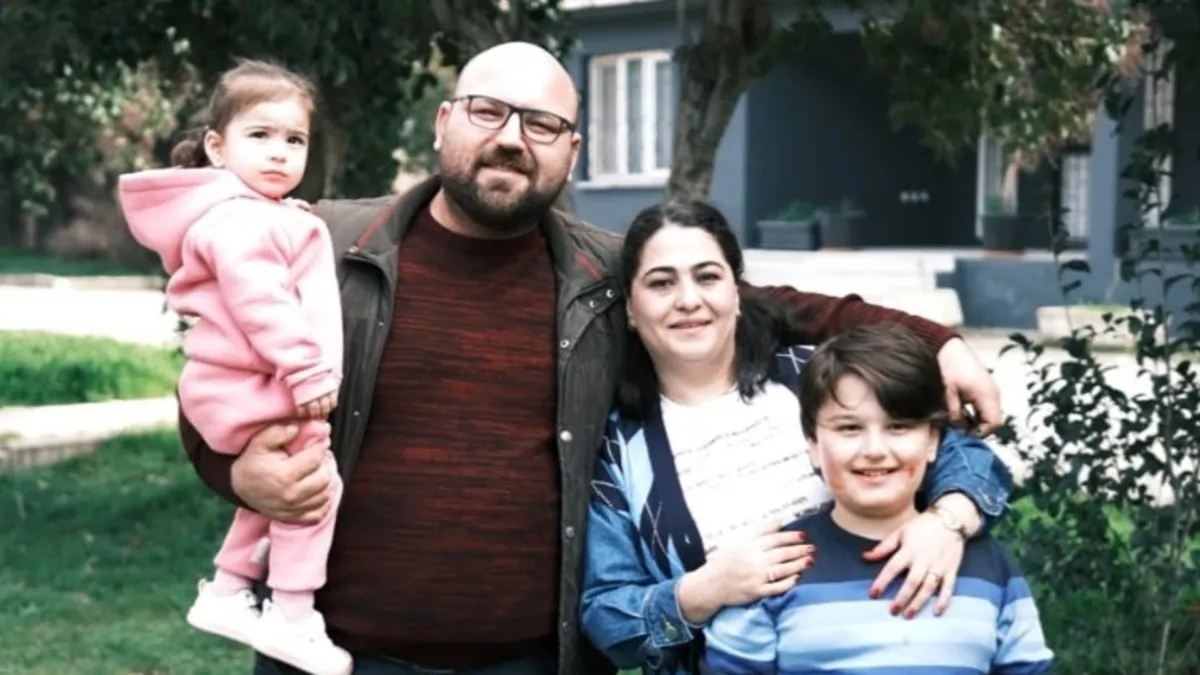 Villanın havuzunda boğularak ölmüştü… Acı detay ortaya çıktı: Nazlı’nın annesinin ikinci büyük acısıymış! Villanın havuzunda boğularak ölmüştü… Acı detay ortaya çıktı: Nazlı’nın annesinin ikinci büyük acısıymış!