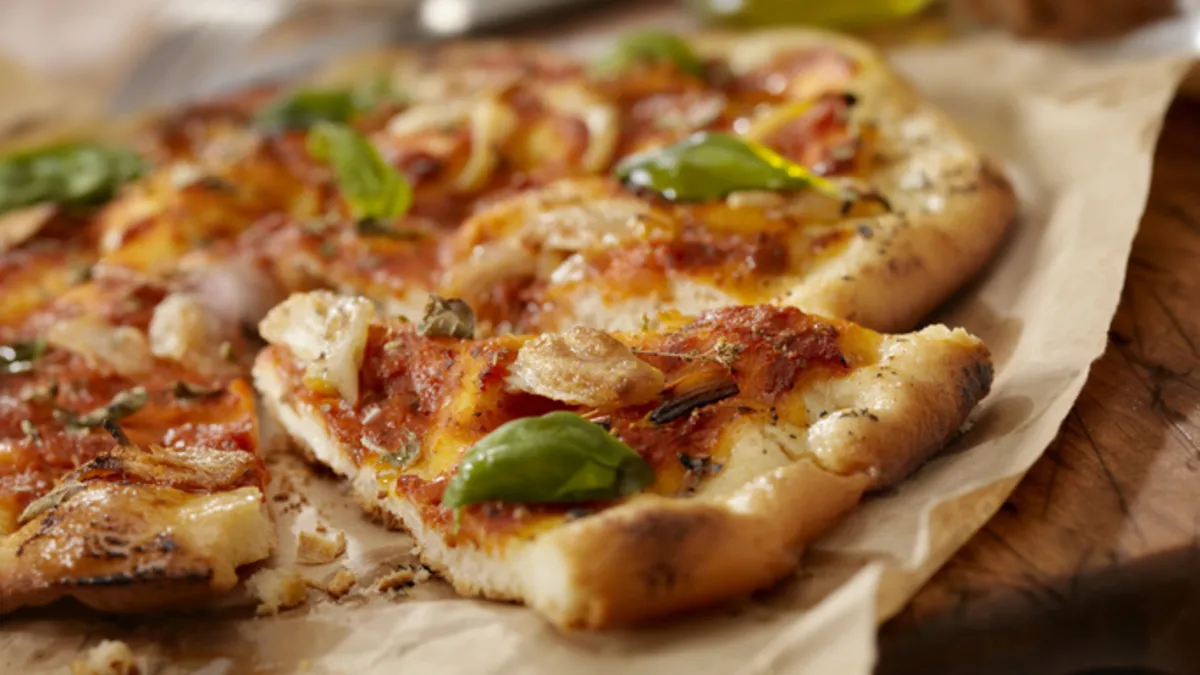 Evde pizza yapmanın sırrı ortaya çıktı! Hamuru buzluğa atın, istediğiniz zaman çıkarın Evde pizza yapmanın sırrı ortaya çıktı! Hamuru buzluğa atın, istediğiniz zaman çıkarın