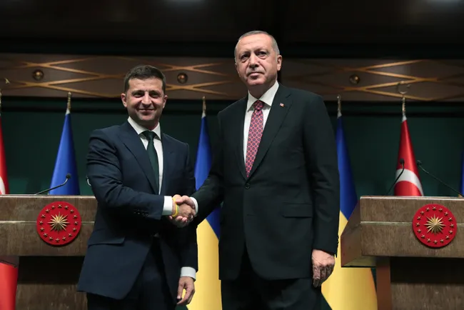 son-dakika-baskan-erdogandan-pes-pese-kritik-temaslar-putin-ve-zelenskiy-ile-gorustu-1672930664788.jpg Son dakika: Başkan Erdoğan'dan peş peşe kritik temaslar! Putin ve Zelenskiy ile görüştü