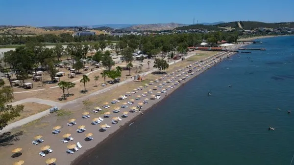 aliaga-plajlari-tatilcileri-agirlamaya-hazir-1751034387888.jpg