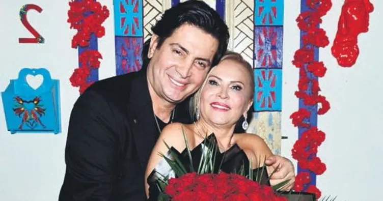 Aşkından Kıbrıs şarkısı yaptı