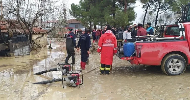 Sel felaketinin yaşandığı Sarayköy’de su tahliye çalışması sürüyor