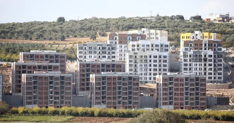 Depremzedelere yılbaşında ev müjdesi