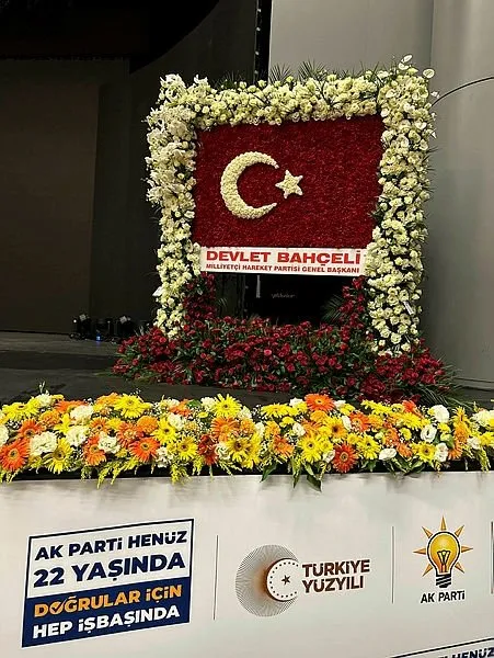 MHP lideri Devlet Bahçeli’den AK Parti’ye anlamlı jest! Çiçeklerin sayısı dikkat çekti
