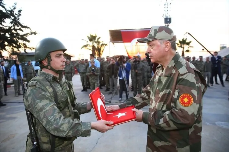 Cumhurbakanı ile beraber ünlü isimler sınıra akın etti