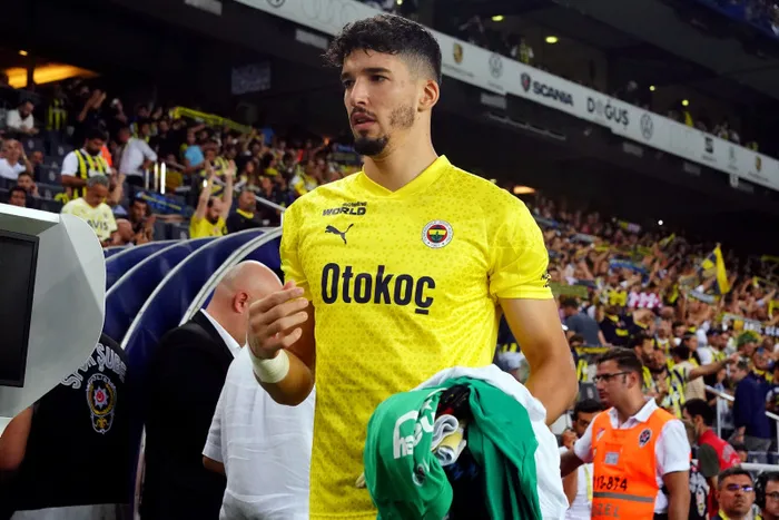 son-dakika-fenerbahce-haberi-altay-bayindirin-sozlesmesindeki-sevindiren-detay-bonservisten-fazlasini-kazandir-1693042121375.jpg