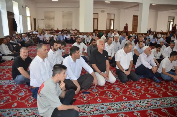 18-kuran-i-kerimi-guzel-okuma-yarismasi-turkiye-finali-musta-yapildi-1662211518175.jpg