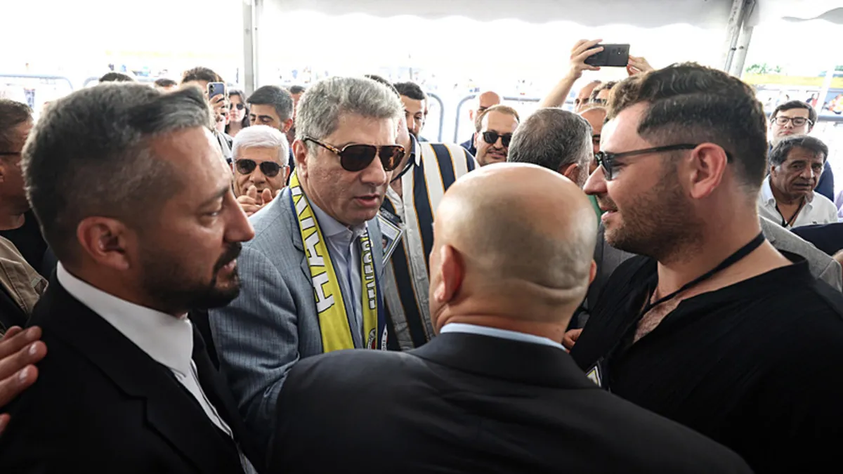 Hakan Safi’nin listesinde yer alan Taha Doğan: “Umuyoruz ki Hakan başkanı tercih ederler” Hakan Safi’nin listesinde yer alan Taha Doğan: “Umuyoruz ki Hakan başkanı tercih ederler”