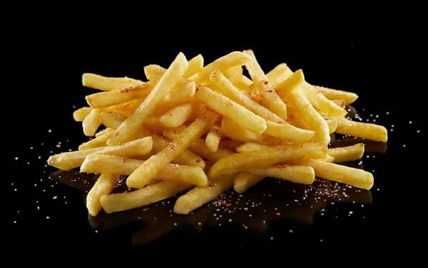 dunyaca-unlu-sefler-paylasti-en-citir-patates-kizartmasinin-sirri-kizartirken-bunu-yaparsaniz-1698996646709.jpg
