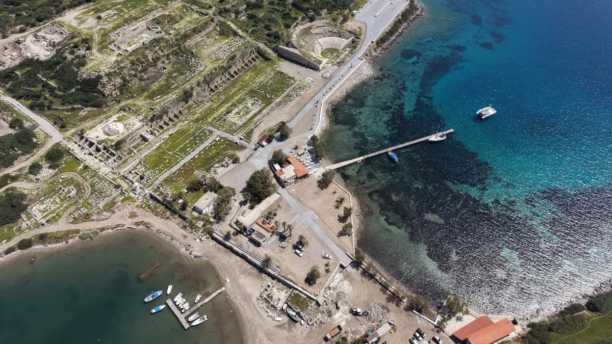 Knidos Ören Yeri yeni yüzüyle ziyarete hazır! Bakan Ersoy Knidos'a yeni soluk katan düzenlemeleri paylaştı