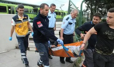 Kendinden geçip yere yığıldı, ambulans ve polisi görünce böyle kaçtı