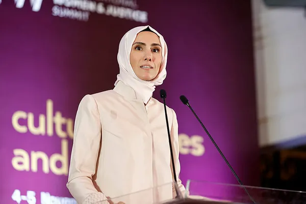 kadem-vakfi-mutevelli-heyeti-baskani-sumeyye-erdogan-sabaha-konustu-ozel-sektorde-basortusu-sorununu-anayasa-c-1667707060102.jpg KADEM Vakfı Mütevelli Heyeti Başkanı Sümeyye Erdoğan, SABAH'a konuştu: Özel sektörde başörtüsü sorununu anayasa çözer