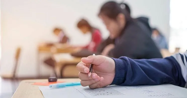 MEB Bursluluk Sınavı ne zaman? Milli Eğitim Bakanlığı 2021 İOKBS bursluluk sınavı hangi tarihe ertelendi?