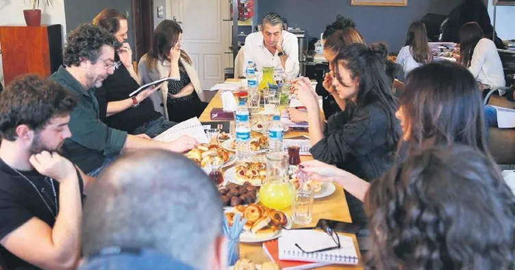 Gel Dese Aşk’ta okuma provası heyecanı