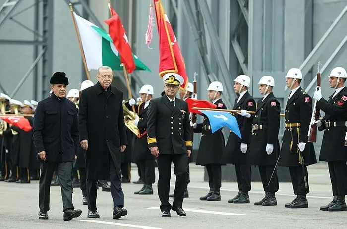 baskan-erdogandan-teroristlere-silah-destegi-veren-batiya-sert-tepki-bize-ders-veremezler-1669384399201.jpeg Başkan Erdoğan'dan teröristlere silah desteği veren Batı'ya sert tepki: Bize ders veremezler