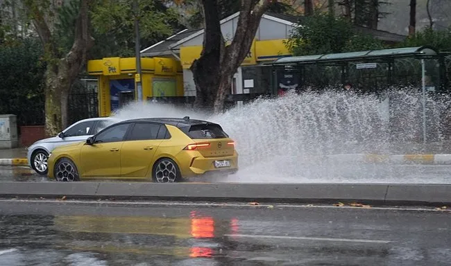Meteoroloji’den yeni hava durumu raporu! O tarihe dikkat: 29 il için sağanak uyarısı
