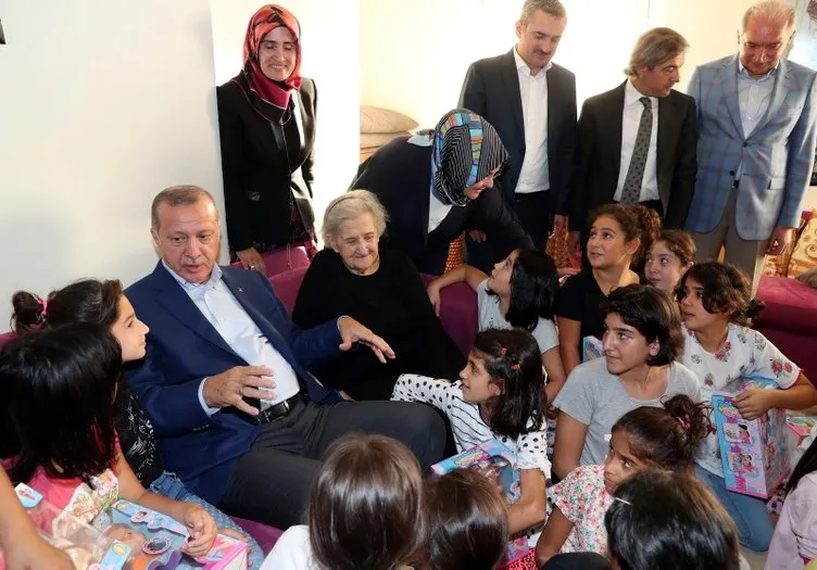 Cumhurbaşkanı Erdoğan’dan Kasımpaşa’ya sürpriz ziyaret