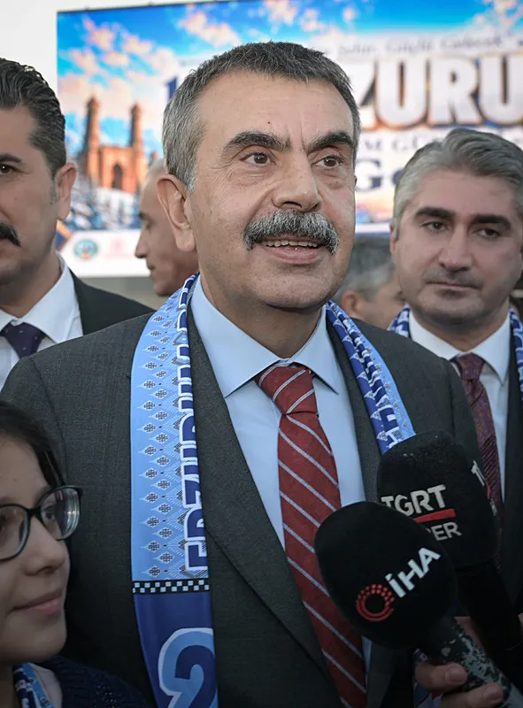 bakan-tekin-farkindalik-olusturmak-icin-boyle-bir-adim-atmaya-karar-verdik-1792694165999.jpeg Bakan Tekin: “Farkındalık oluşturmak için böyle bir adım atmaya karar verdik”