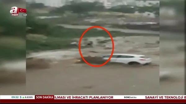 Son dakika: Ankara'da sel dehşeti! Araçların ve vatandaşların sürüklendiği anlar kamerada | Video