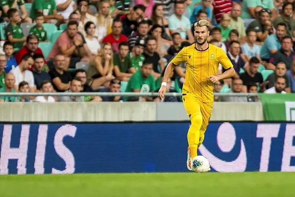 Olimpija Ljubljana - Yeni Malatyaspor maçında Farnolle'e ırkçı saldırı