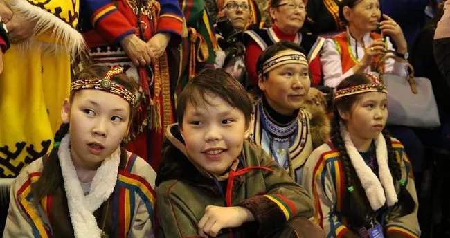 Rusya Da O Dili 2 Kisi Konusuyor Dunya Haberleri