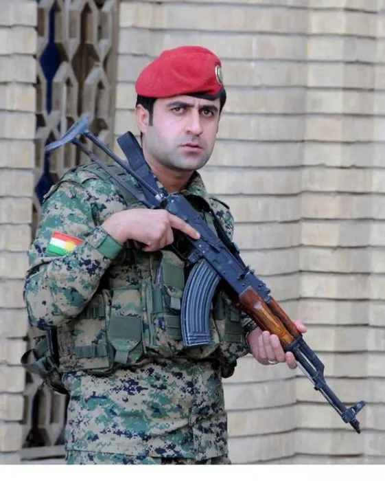 Davutoğlu’nu Kürt keskin nişancılar korudu