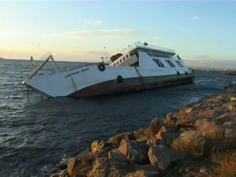 Lodos İstanbul’da gemi batırdı