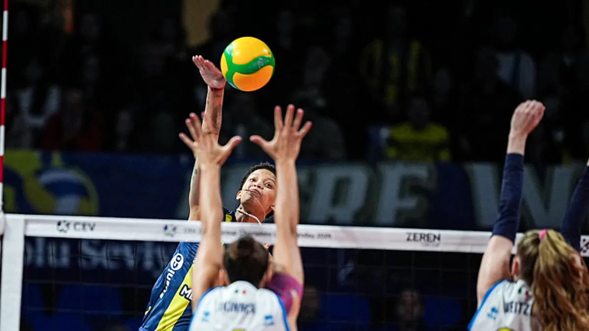 Fenerbahçe, Şampiyonlar Ligi’ne altın setle veda etti! Fenerbahçe, Şampiyonlar Ligi’ne altın setle veda etti!