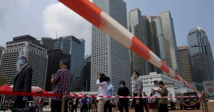 Hong Kong’da koronavirüs uçağı korku yarattı! Onlarca kişide…