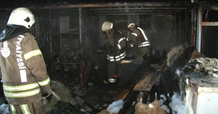 Silivri’de 12 balıkçı barınağı yandı