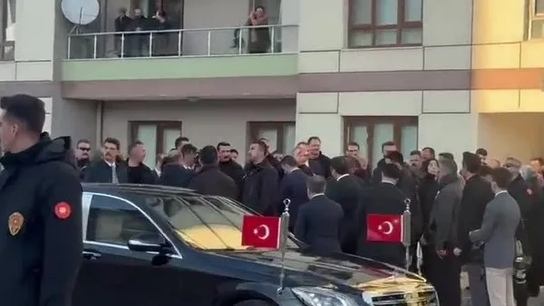 Başkan Erdoğan'dan depremzede ailelere anlamlı ziyaret!