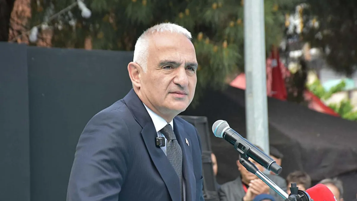 Bakan Ersoy'dan Formula 1 ve yaz turizmi açıklaması! Kurban Bayramı tatili 9 gün olur mu?
