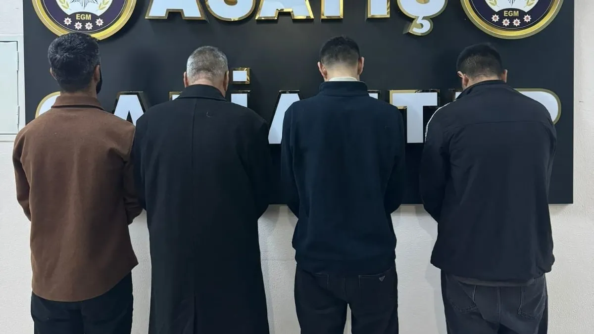 Kuzen katilleri Yunanistan’a kaçarken yakalandı Kuzen katilleri Yunanistan’a kaçarken yakalandı