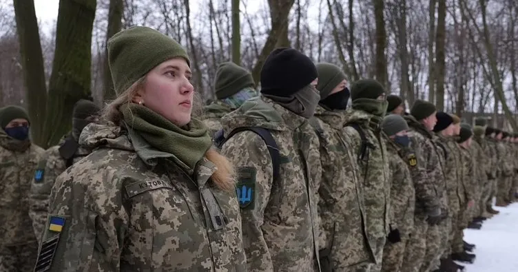 Ukrayna’da savaş hazırlıkları başladı! Siviller Rus işgaline karşı ordu kuruyor