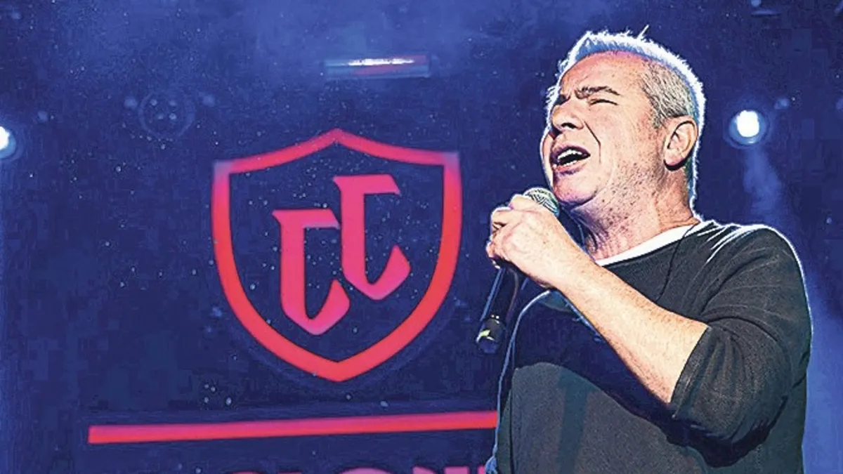 Hayranlarını 90’lara ışınladı – Son Dakika Magazin Haberleri Hayranlarını 90’lara ışınladı – Son Dakika Magazin Haberleri