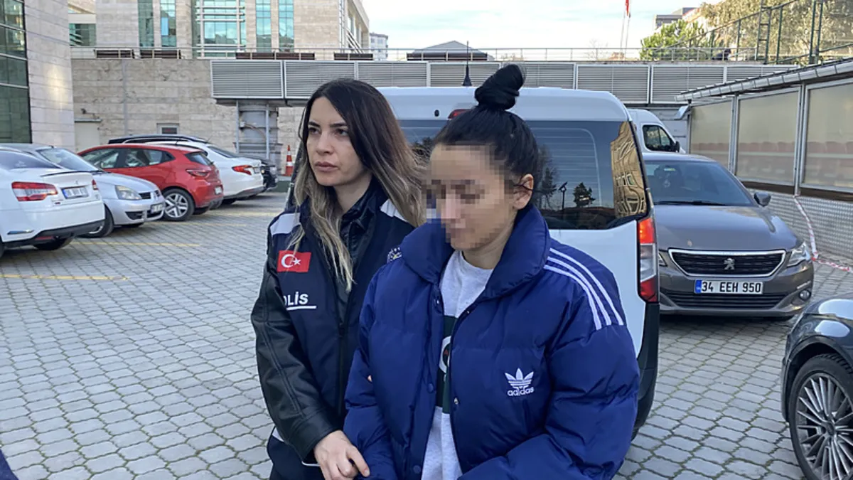 Samsun’da korkunç olay: Arkadaşlarını dövüp, telefonunu çaldılar! 2 gözaltı Samsun’da korkunç olay: Arkadaşlarını dövüp, telefonunu çaldılar! 2 gözaltı