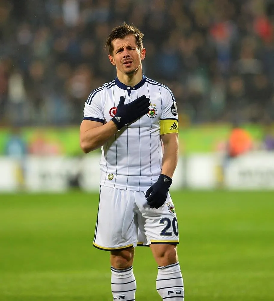 Эмре белёзоглу тренер. Эмре белёзоглу. Эмре белёзоглу интер. Эмре белёзоглу интер сейчас. Эмре белёзоглу.