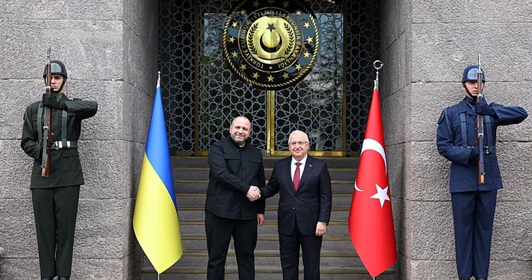 Bakan Güler, Ukrayna Savunma Konseyi Sekreteri ile görüştü