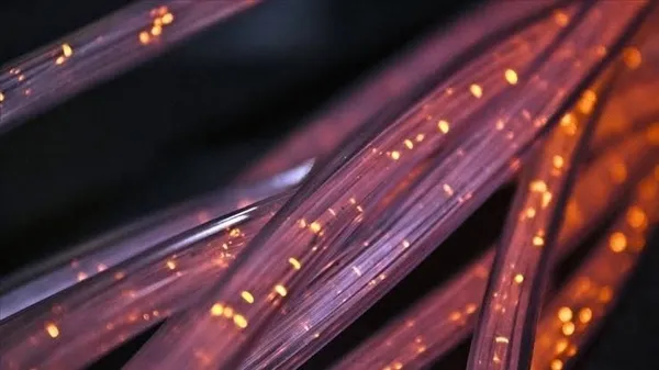 turkiyenin-fiber-agi-genisliyor-toplam-altyapi-720-bin-kilometreyi-gecti-1793435187804.jpg