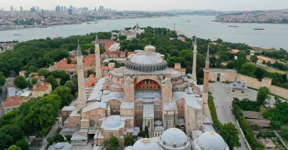 sahurda ezan okunurken su icmek orucu bozar mi diyanet fetvasina gore sahurda ezan okunurken su icmek hakkinda bilgiler son dakika haberler