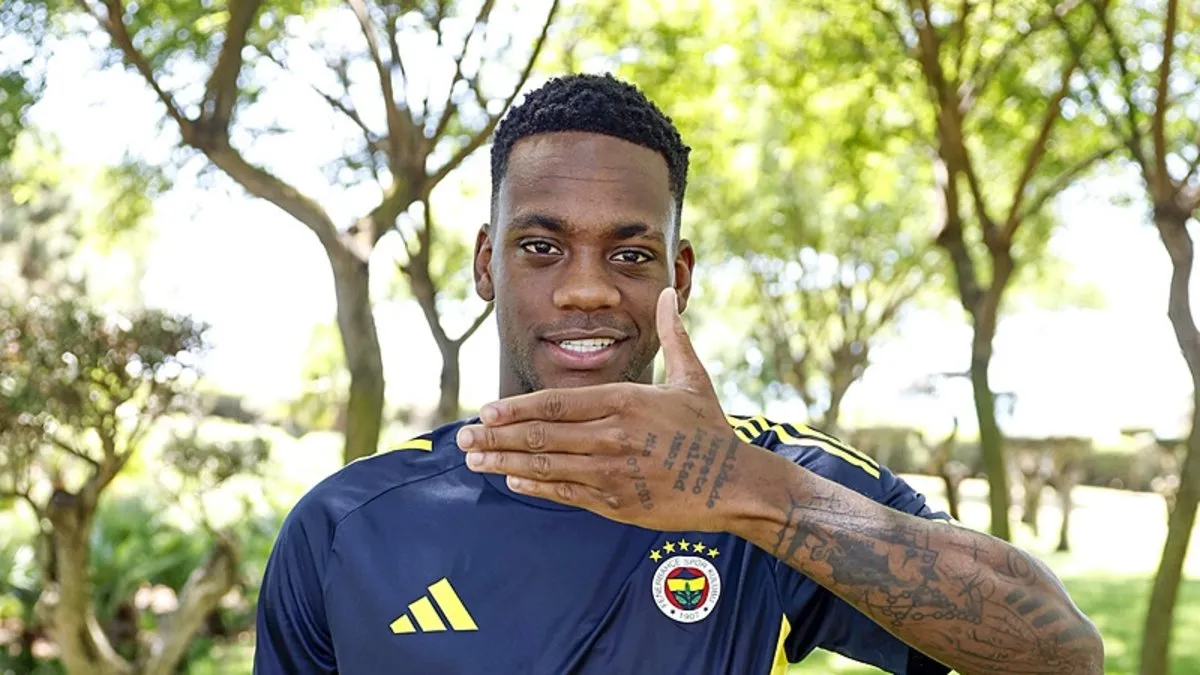 Fenerbahçe'nin yeni transferi Jhon Duran,