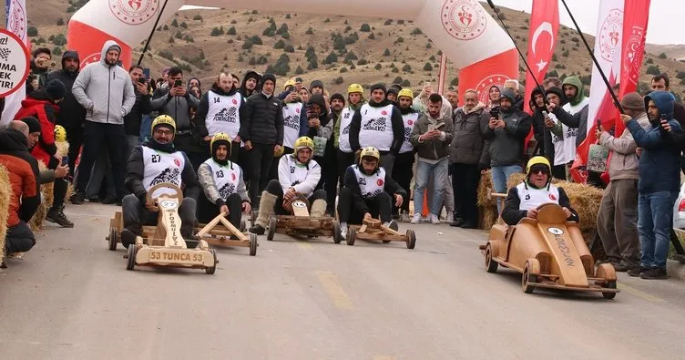 Erzincan’da Formulaz Tahta araba yarışları heyecanı yaşandı