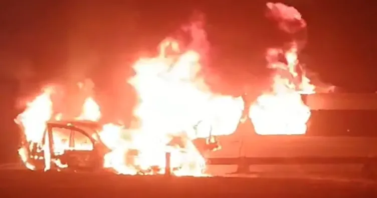 Birecik’te kaza! İki araç küle döndü