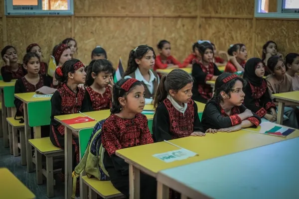 ihh-gazzeye-hz-ebubekir-sahra-okulu-acti-864-ogrenci-egitim-gorecek-1782121612244.jpg
